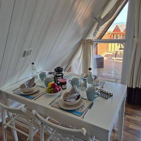 Wow! Amazing Sea Views At Coastal Chalet In Kingsdown Park With Pool No 40 Villa Exterior photo